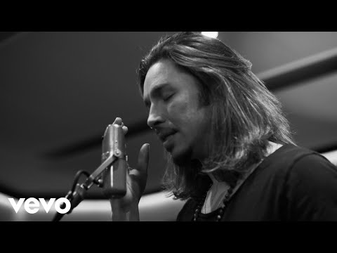 Youtube: Gil Ofarim - Herz (Akustik Version)