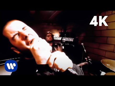 Youtube: Pantera - I'm Broken (Official Music Video) [4K Remaster]