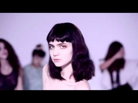 Youtube: Grimes - Vanessa (Official Video)