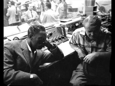 Youtube: BLUE MOON - Nat King Cole