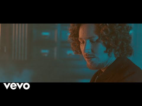Youtube: Michael Schulte - Here Goes Nothing (Official Music Video)