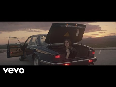 Youtube: Fishbach - Un autre que moi (Clip officiel)