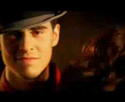 Youtube: Room 2012 - Naughty but nice (OFFICIAL MUSIC VIDEO)