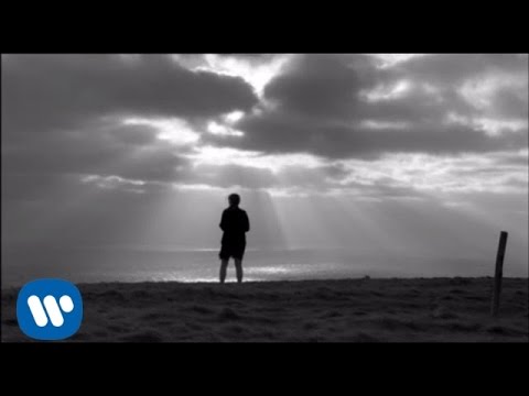 Youtube: James Blunt - Carry You Home (Official Music Video)