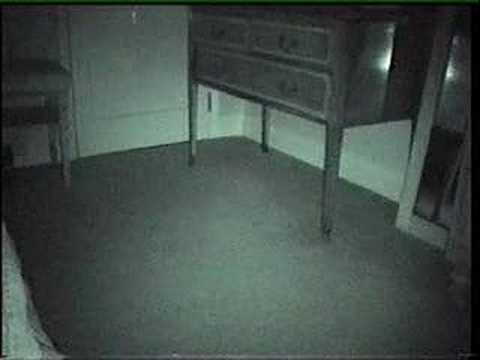 Youtube: FANTASTIC ANOMALY IN HAUNTED BEDROOM
