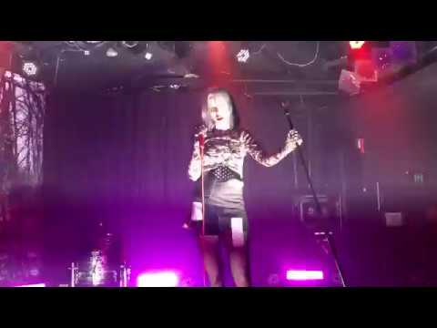 Youtube: Alice Glass - 127 [New Song Debut] [Live Melbourne 17th June 2018]