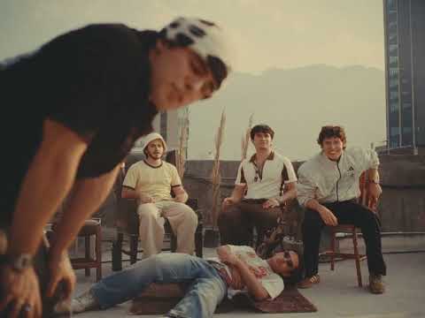 Youtube: Strawberry Pom - Forever in the Sun (Video Oficial)