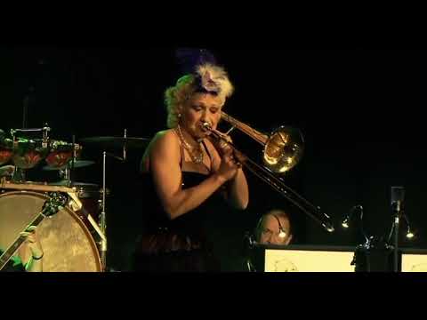 Youtube: Just A Closer Walk with Thee - Gunhild Carling jazz vaudeville -12