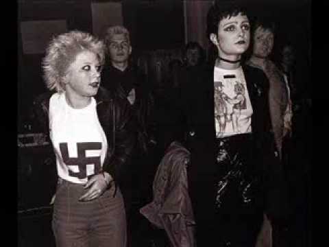 Youtube: Siouxsie and the Banshees - Captain Scarlet