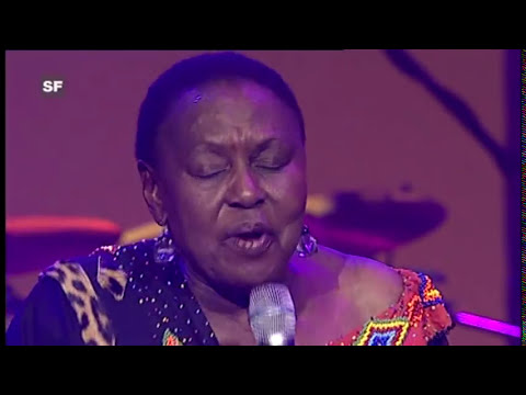 Youtube: Miriam Makeba - Malaika (Live at AVO Session (Basel) Switzerland - 2006)