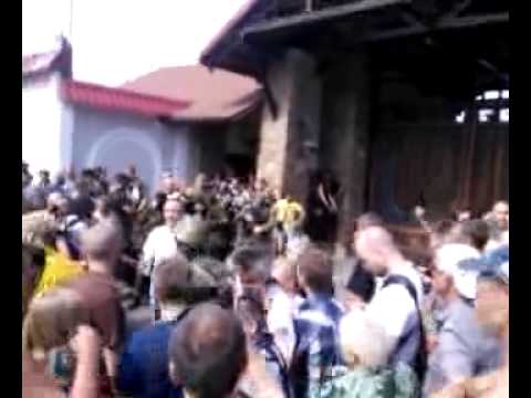 Youtube: #Донецк.Митинг у резиденции Ахметова часть 2 25.05.2014