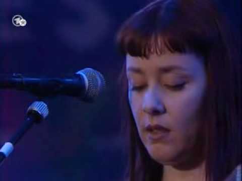 Youtube: Suzanne Vega The Queen And The Soldier