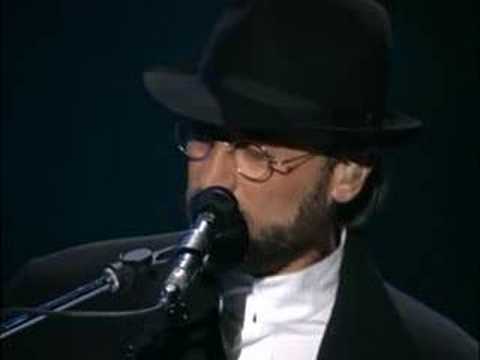 Youtube: Bee Gees (8/32) - Islands in the stream