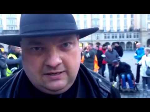 Youtube: Dresdner PEGIDA-Anwalt blamiert sich +++ ©MOPO24.de