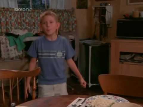 Youtube: Malcolm in the Middle - Dewey's Dance