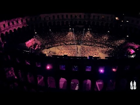 Youtube: 2CELLOS - Viva La Vida [LIVE at Arena Pula]