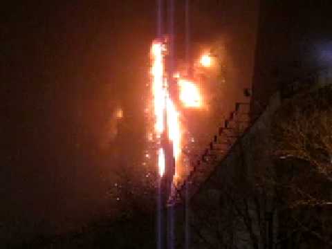 Youtube: Beijing CCTV Annex Fire - Mandarin Oriental Hotel