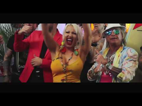 Youtube: Ginger Costello-Wollersheim - Ananassaft (Offizielles Video)