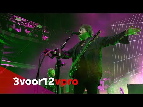 Youtube: The Cure - Lullaby (live at Pinkpop 2019)