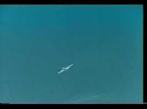 Youtube: Tex Johnston rolls a 707