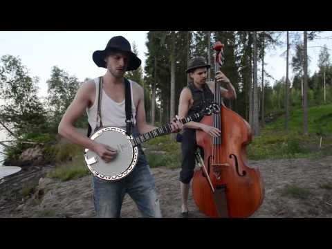 Youtube: NOTHING ELSE MATTERS by STEVE´N´SEAGULLS (LIVE)