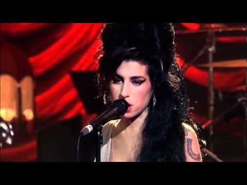 Youtube: Amy Winehouse - You know I'm no good. Live in London 2007
