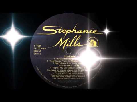 Youtube: Stephanie Mills ft Teddy Pendergrass - Two Hearts (20th Century Records 1981)