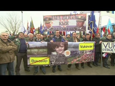 Youtube: Vukovar: Am kyrillischen Alphabet klebt Blut