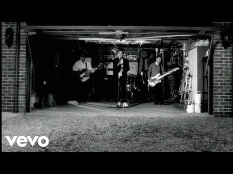 Youtube: The Beautiful South - Don't Marry Her (Official Video)