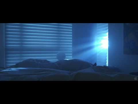 Youtube: Skyline - Official Trailer 2 - HD