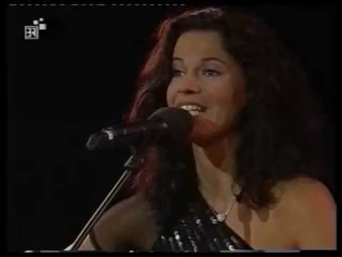 Youtube: Barbara Zanetti - SUZANNE  (Italian Version of the Leonard Cohen Song)