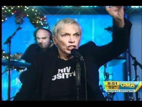 Youtube: Annie Lennox God Rest Ye Merry Gentlemen (Live)