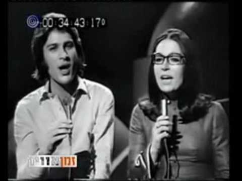 Youtube: Erev shel shoshanim - Mike Brant & Nana Mouskouri