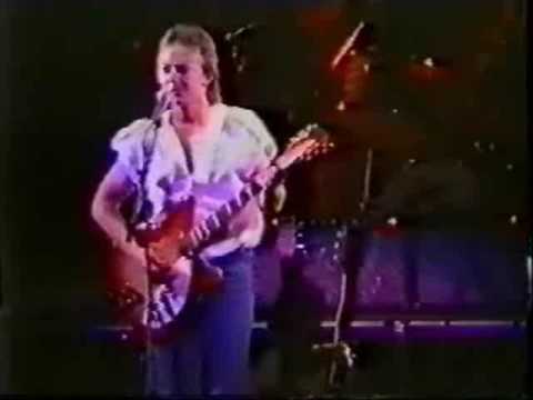 Youtube: Smokie-Chris Norman-Living Next Door To Alice(Live1985)