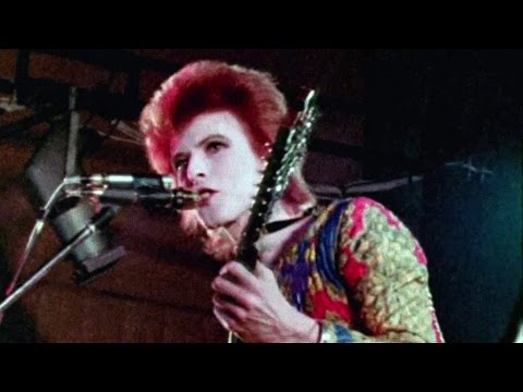 Youtube: David Bowie - Ziggy Stardust - live 1972 (rare footage / 2016 edit)
