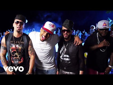 Youtube: Algo Me Gusta De Ti (Official Video)