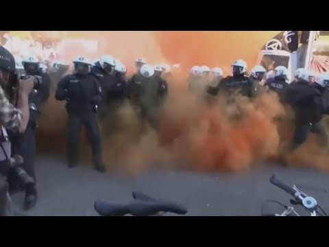 Youtube: Anti-G20-Protest: "Welcome to Hell" eskaliert - Wasserwerfer eingesetzt