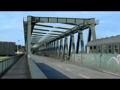 Youtube: V 200 033 mit Vienenburger Schnellzug auf der Lauenburger Elbbrücke