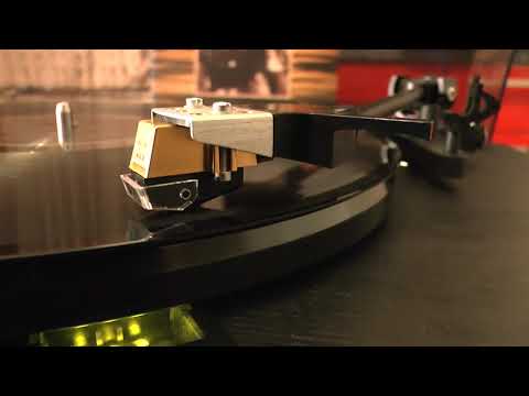 Youtube: VINYL HQ BRUCE HORNSBY AND THE RANGE The way it is / 1988 TESLA NC452 turntable CSSR w. Philips 412
