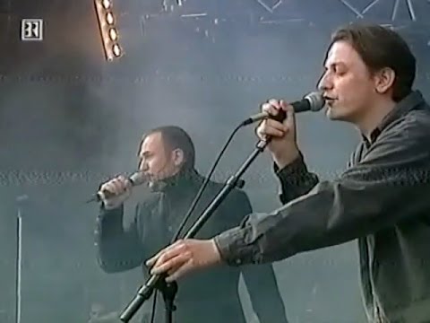 Youtube: 1998 Rock im Park - Joachim Witt und Peter Heppner "Die Flut" live