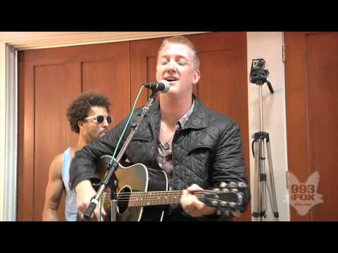 Youtube: Queens Of The Stone Age - I Sat by the Ocean (Fox Uninvited Guest)