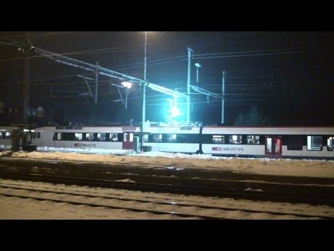 Youtube: Züge unter Strom, Bügelfeuer à la carte, Pantograph sparks,vereisste Oberleitung - Zug