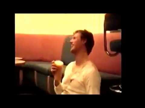 Youtube: Mann kotzt ins Bier und trinkt es wieder <i class=