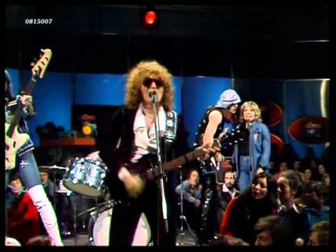 Youtube: Mott The Hoople - Roll Away The Stone (1974) HD 0815007