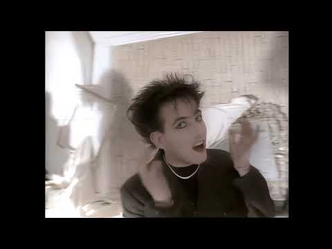 Youtube: The Cure - The Lovecats (HD Remastered)