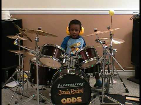 Youtube: Michael Jackson -  Beat It,  Drum Cover, 4 Year old Drummer