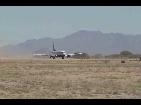 Youtube: Bill Hempel low pass in a real 737