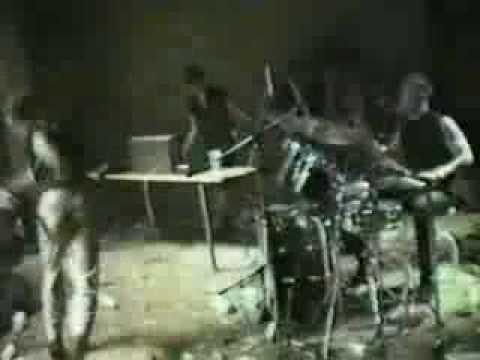 Youtube: daf - 1981 - der mussolini (live)