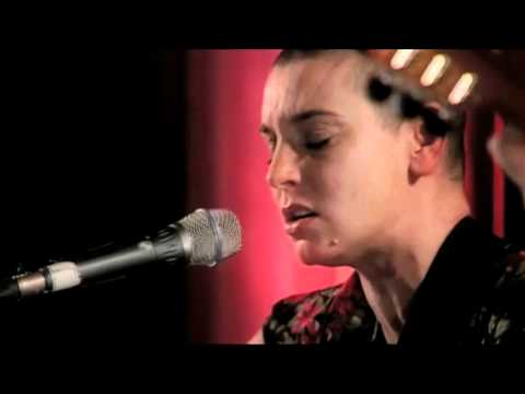 Youtube: Sinead O'Connor - I Don't Know How To Love Him