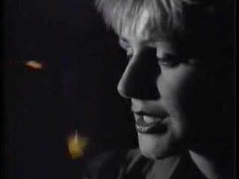 Youtube: This Mortal Coil - Song to the Siren "Cocteau Twins"
